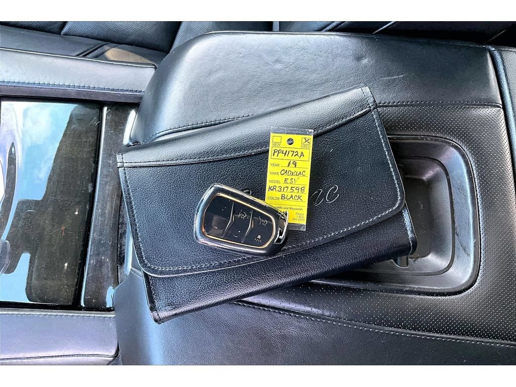 Used 2019 Cadillac Escalade ESV Platinum AWD/4WD image 57