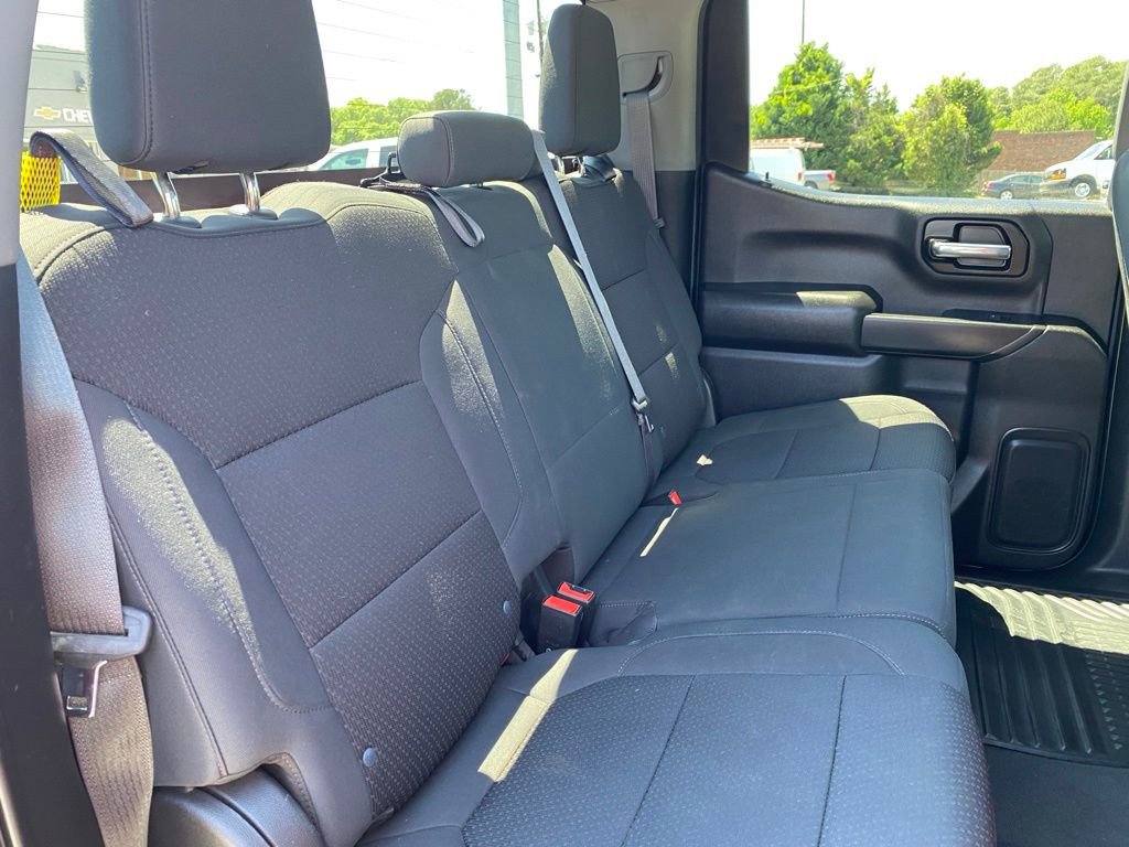 Used 2022 Chevrolet Silverado 1500 Custom Trail Boss w/ Safety Confidence Package AWD/4WD image 18