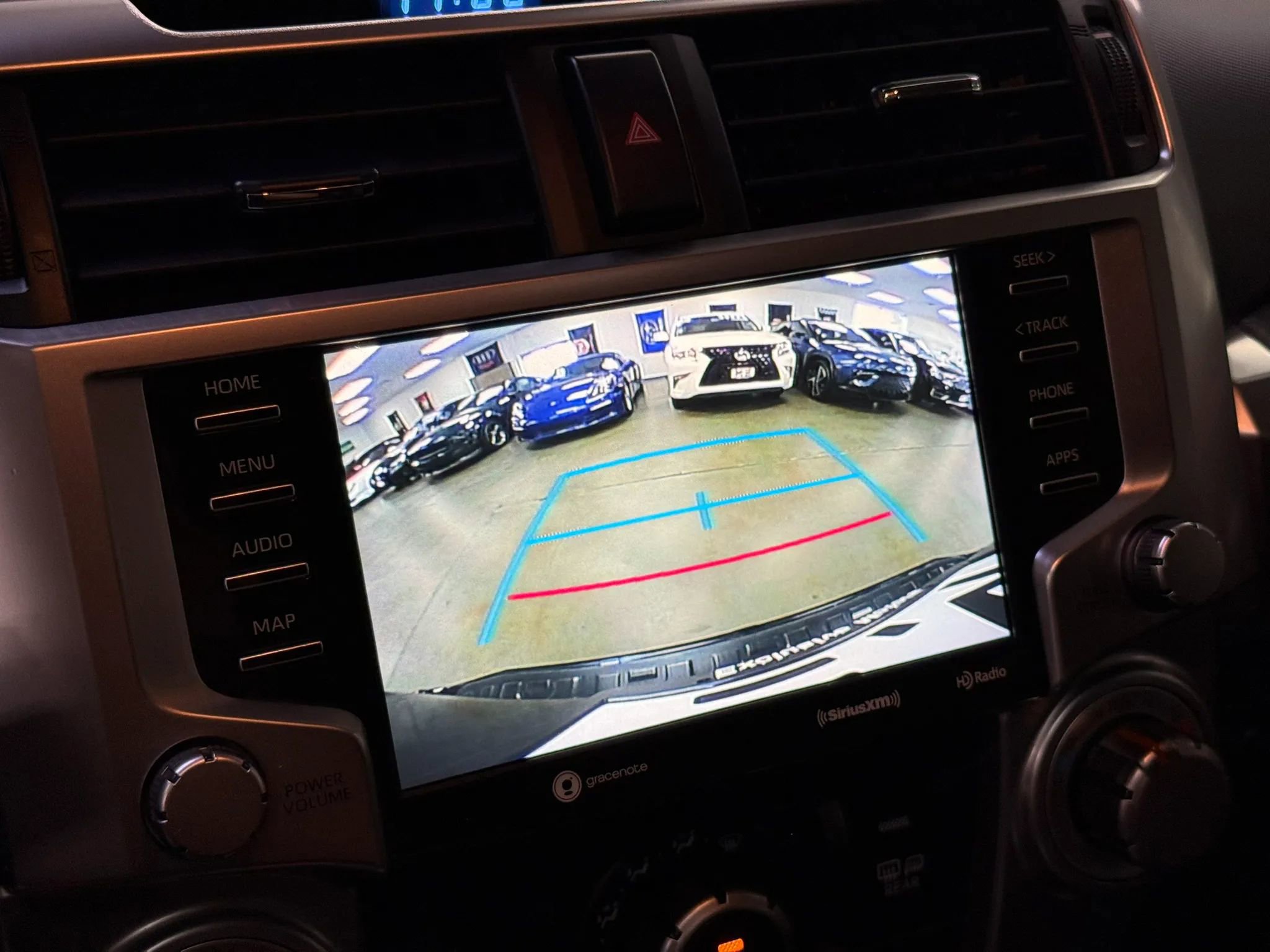 Used 2020 Toyota 4Runner SR5 Premium w/ Moonroof Package AWD/4WD image 27