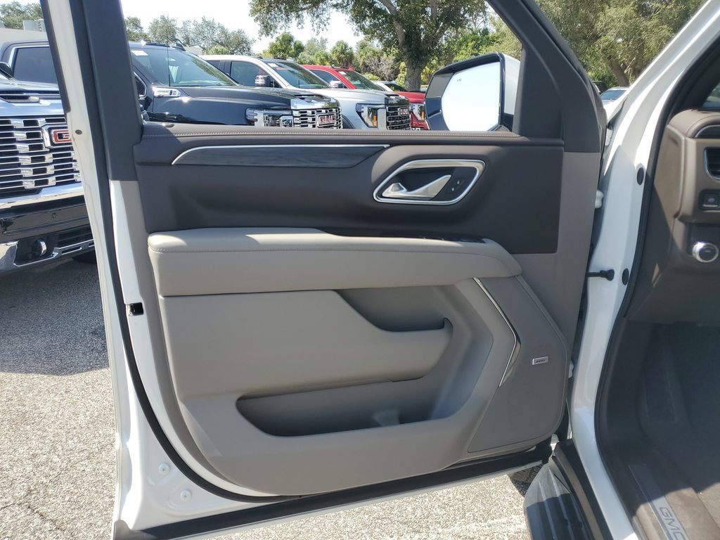 Certified 2023 GMC Yukon SLT w/ SLT Luxury Package RWD image 24