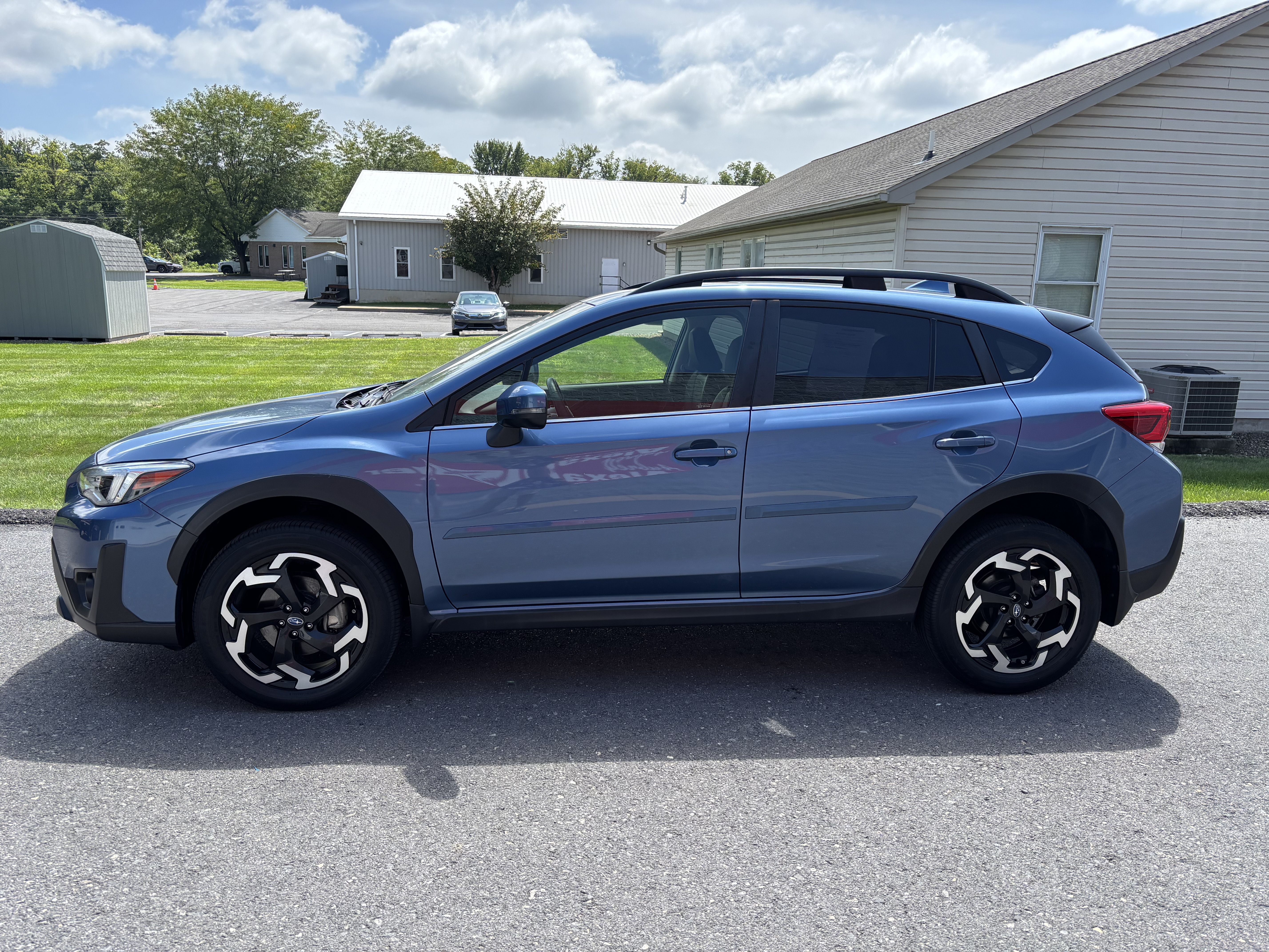 Used 2023 Subaru Crosstrek 2.5i Limited w/ Moonroof Package AWD/4WD image 7