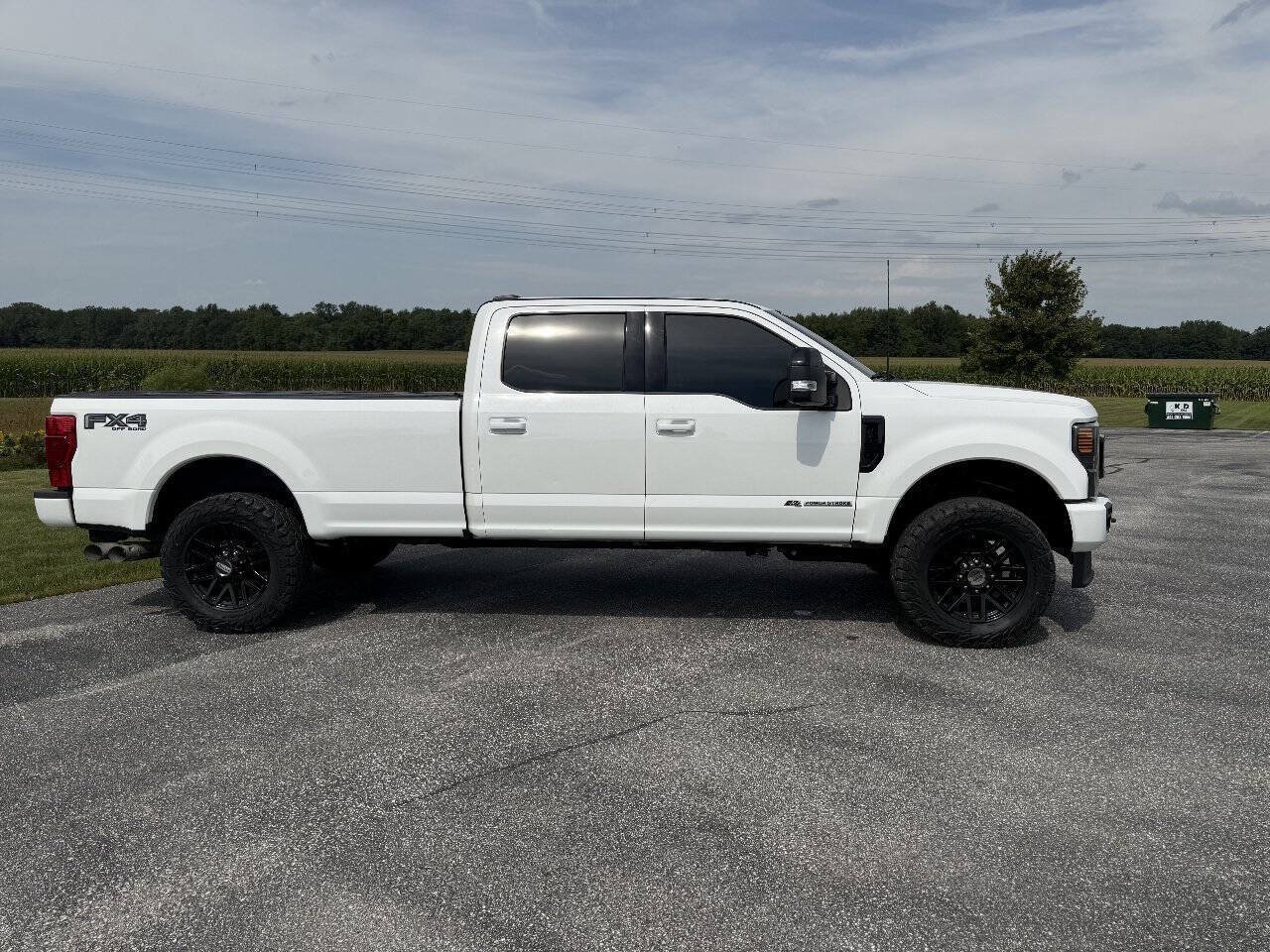 Used 2022 Ford F350 Lariat AWD/4WD image 6