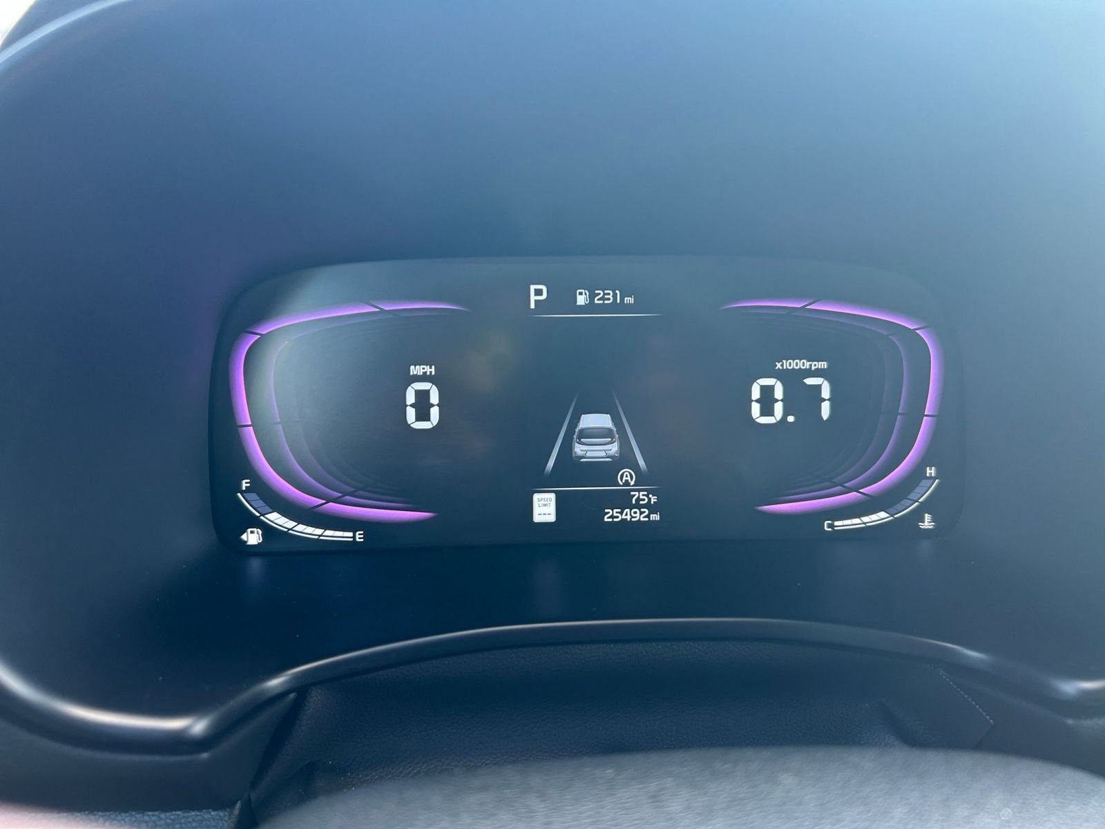 Used 2025 Kia Soul LX w/ LX Technology Package FWD image 35