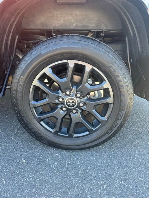 Used 2023 Toyota Tundra Platinum image 11