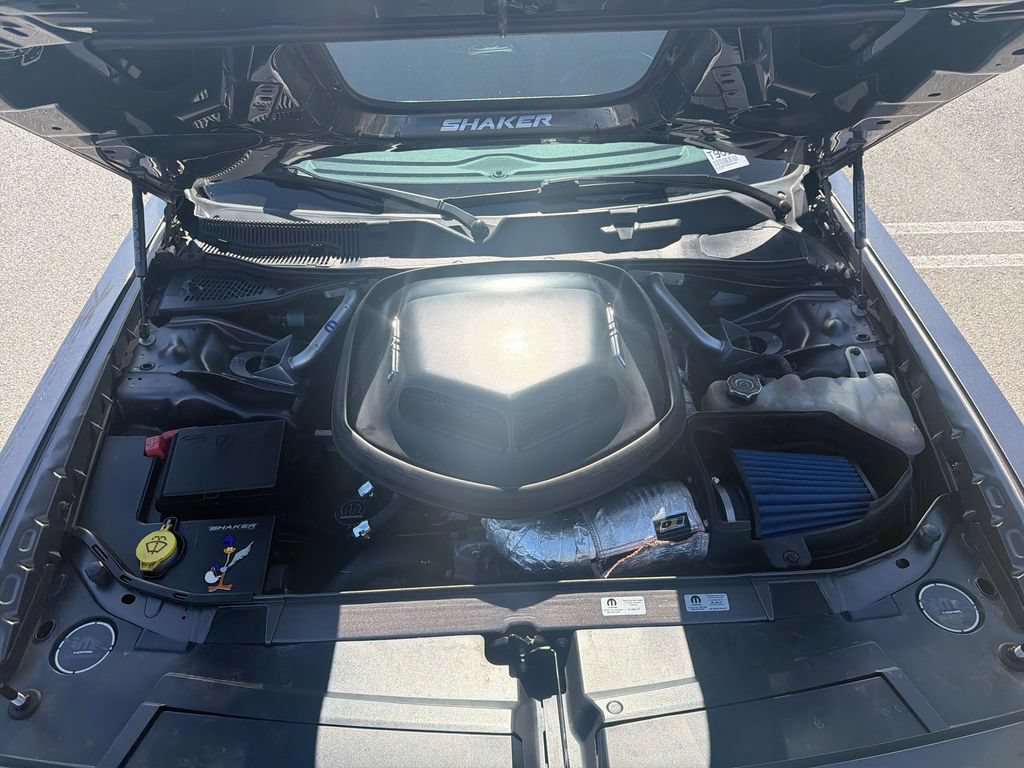 Used 2021 Dodge Challenger R/T w/ Driver Convenience Group RWD image 17