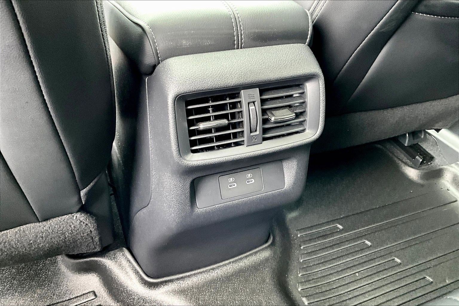 Used 2025 Nissan Murano SL image 11