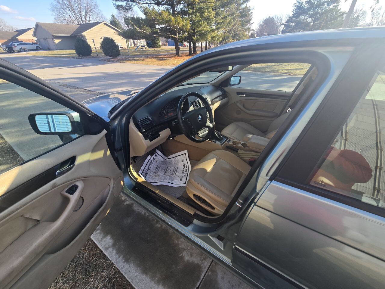 Used 2003 BMW 325xi Sedan image 9