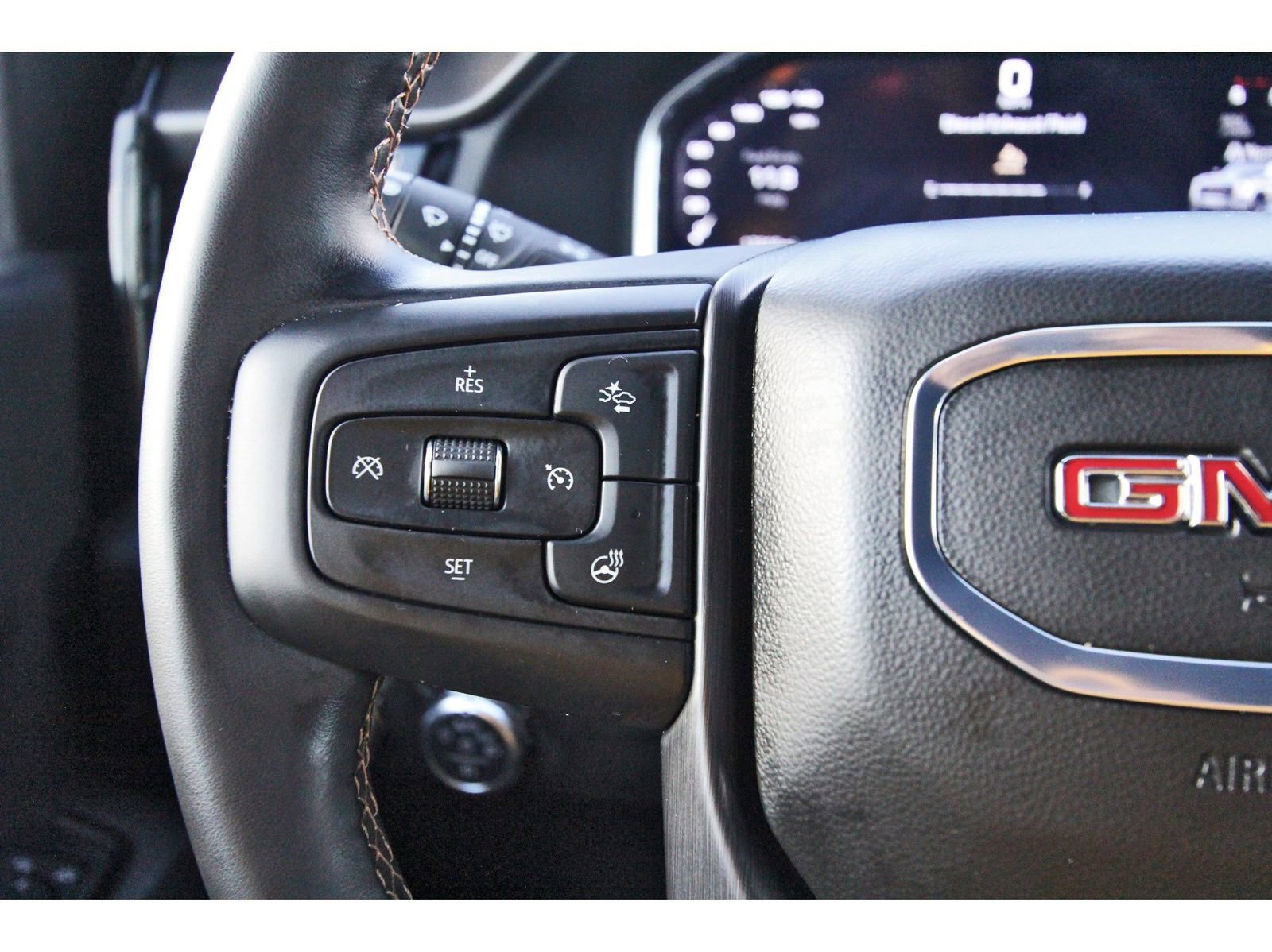 Used 2025 GMC Sierra 2500 AT4 w/ AT4 Premium Plus Package image 22