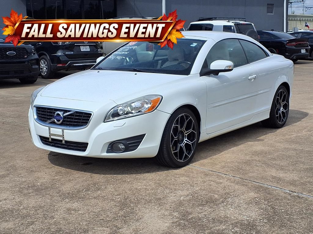 Used 2011 Volvo C70 T5 w/ Multimedia Pkg FWD image 3