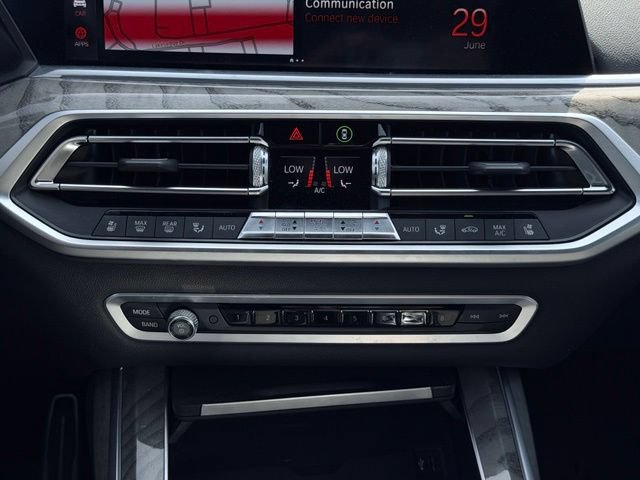 Used 2019 BMW X7 xDrive50i w/ M Sport Package AWD/4WD image 46