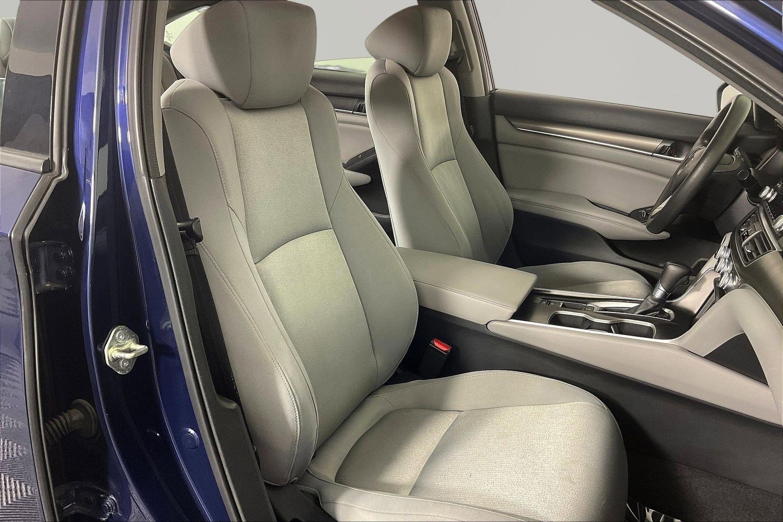 Used 2018 Honda Accord LX image 28