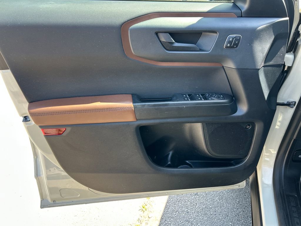 Used 2024 Ford Bronco Sport Outer Banks w/ Tech Package image 12