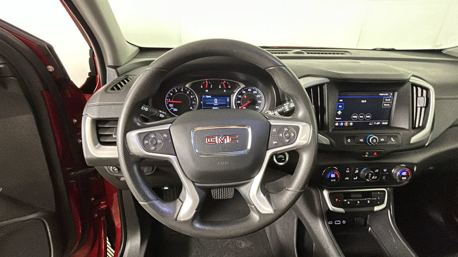 Used 2022 GMC Terrain SLE w/ Driver Convenience Package AWD/4WD image 17