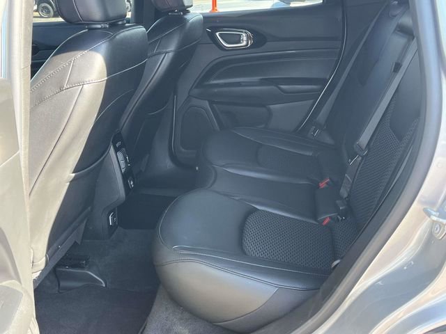 Used 2022 Jeep Compass Latitude image 15