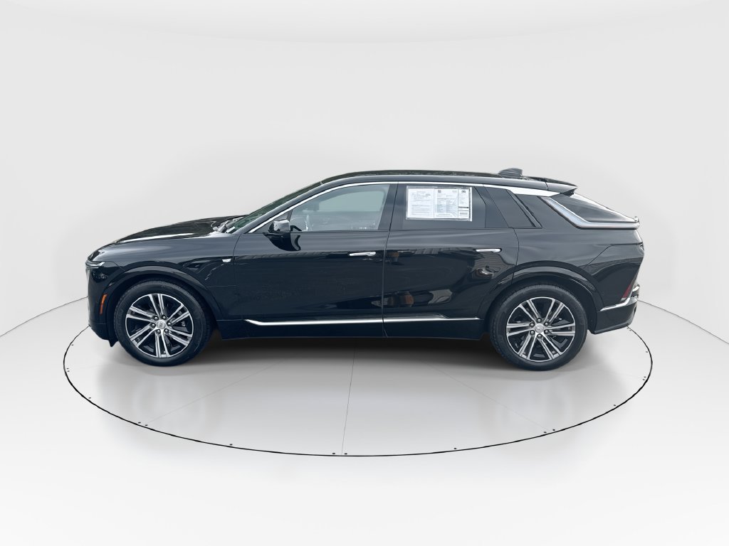 Used 2024 Cadillac Lyriq Luxury RWD image 5
