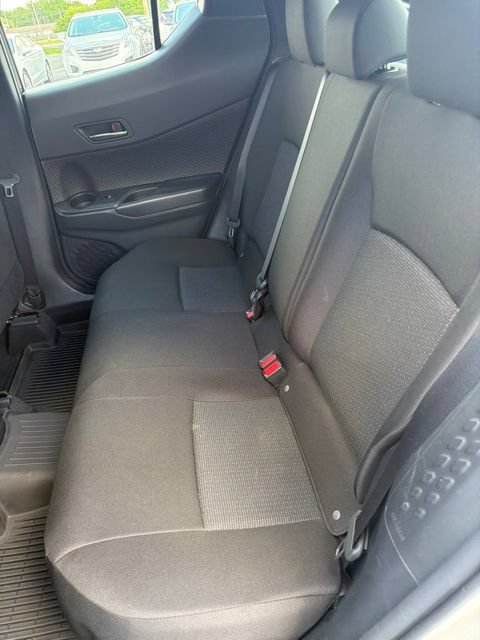 Used 2019 Toyota C-HR LE FWD image 9