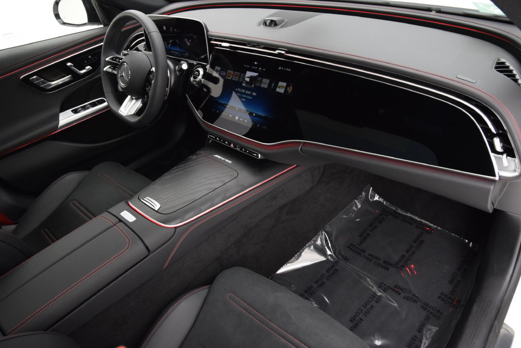New 2026 Mercedes-Benz E 53 AMG e 4MATIC Sedan image 15