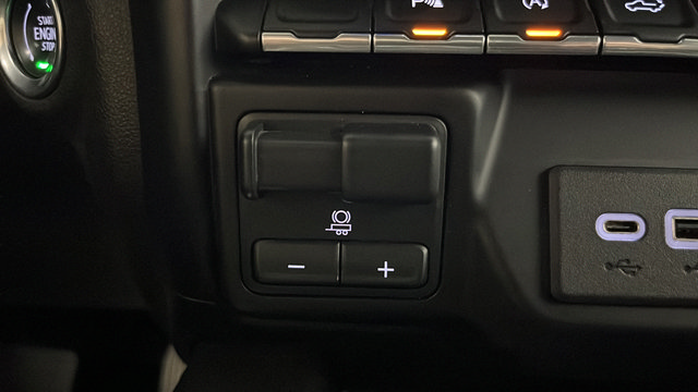 Used 2021 Chevrolet Silverado 1500 LT Trail Boss w/ Convenience Package II AWD/4WD image 32