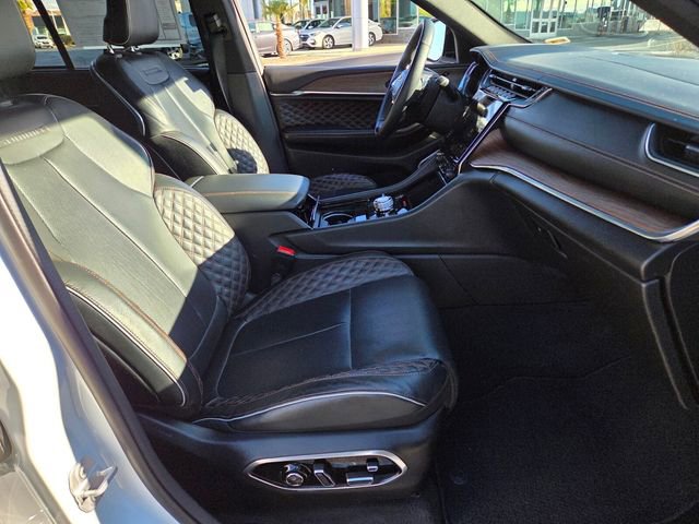 Used 2022 Jeep Grand Cherokee Summit w/ Adv Protech Group IV image 15