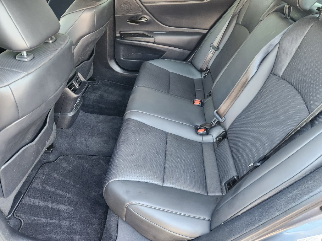 Used 2019 Lexus ES 350 w/ Premium Package FWD image 31