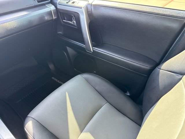 Used 2020 Toyota 4Runner SR5 Premium w/ Moonroof Package AWD/4WD image 16