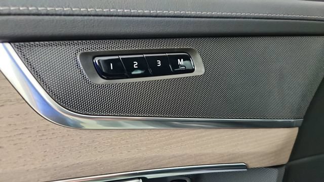 New 2026 Volvo XC90 T8 Plus w/ Protection Package AWD/4WD image 11