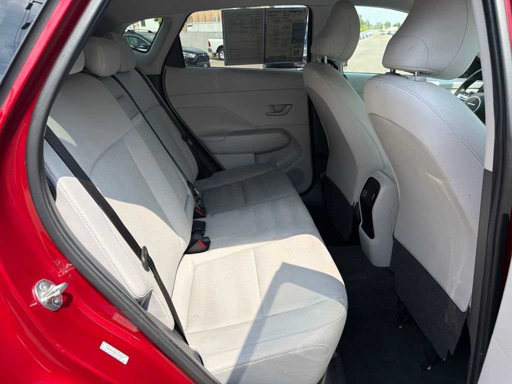 Used 2024 Hyundai Kona SEL AWD/4WD image 14