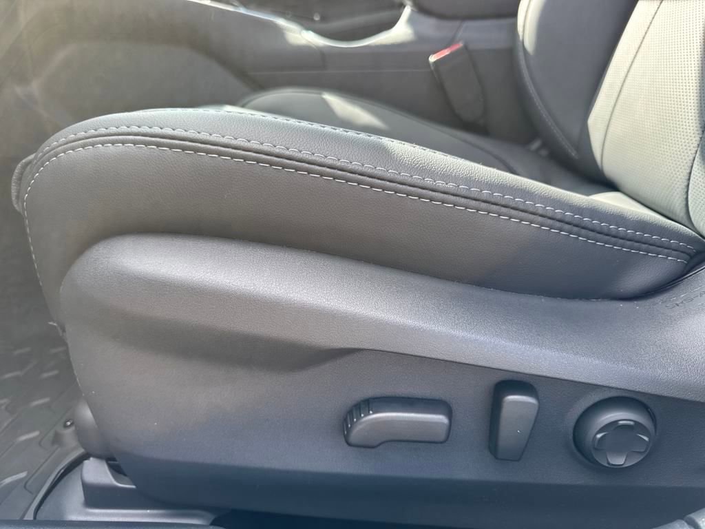 New 2025 Subaru Outback Limited w/ Popular Package #2 image 16