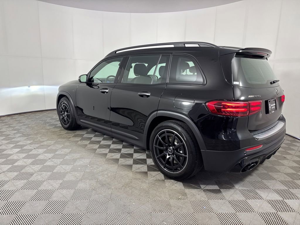 Used 2025 Mercedes-Benz GLB 35 AMG 4MATIC image 4