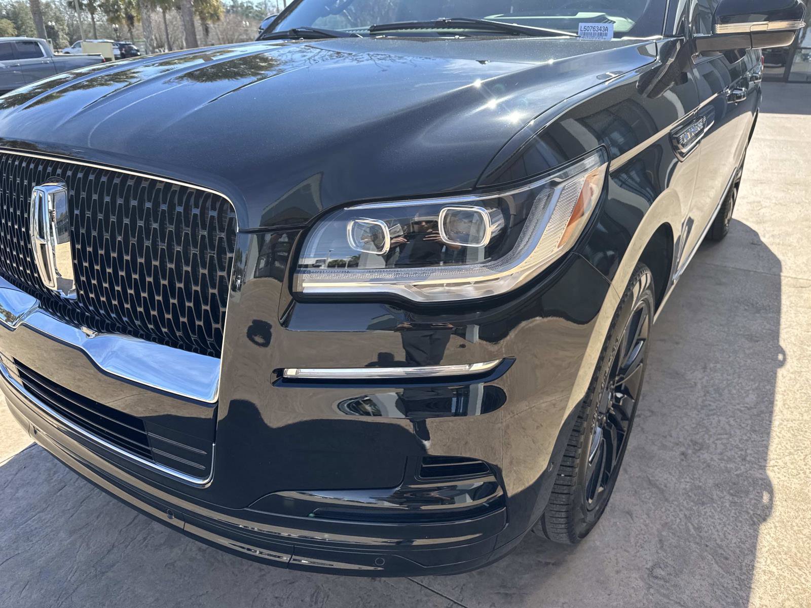 Used 2024 Lincoln Navigator L Reserve image 9