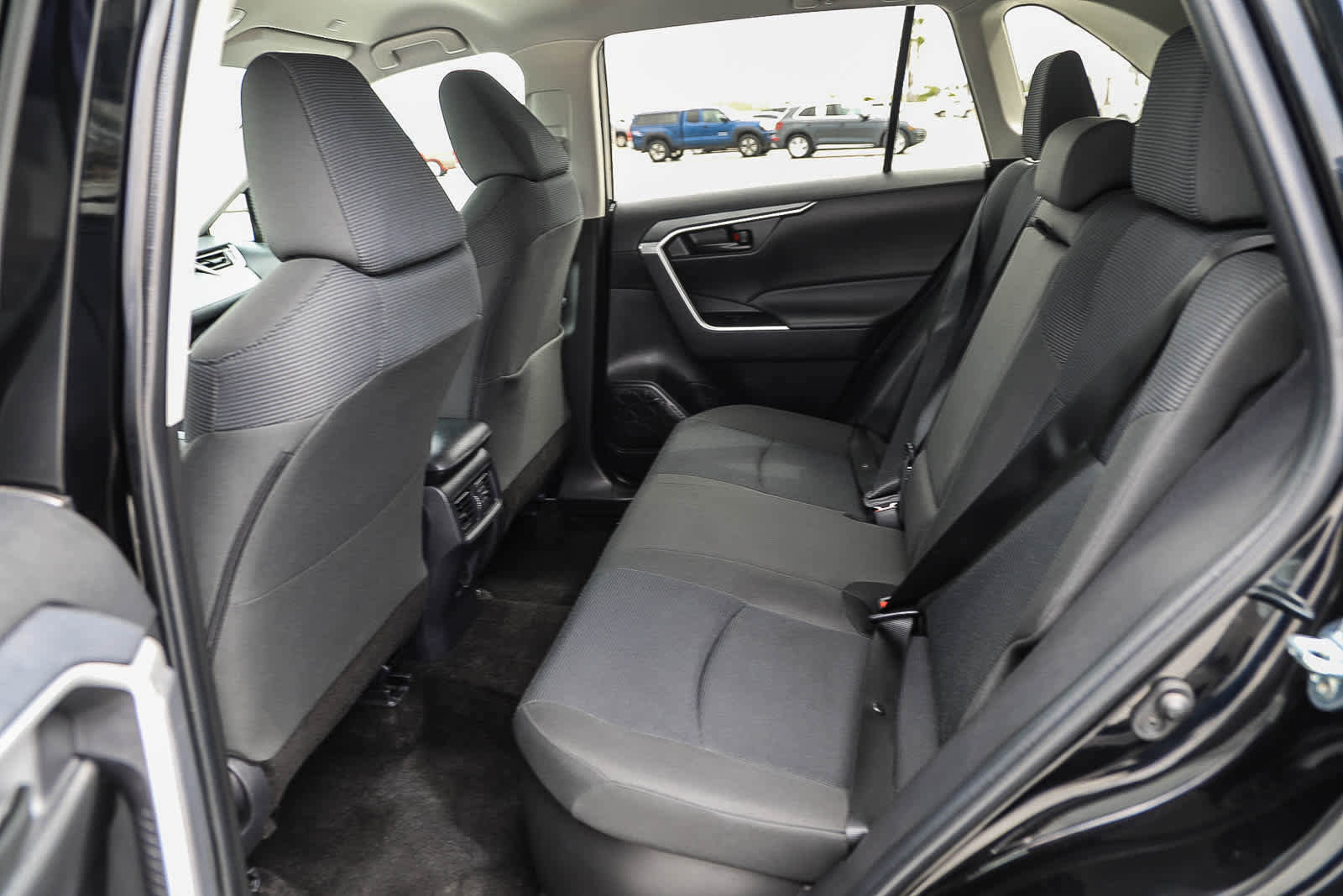 Certified 2025 Toyota RAV4 LE image 19