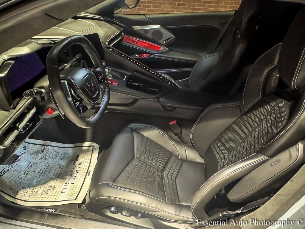 Used 2024 Chevrolet Corvette Stingray Premium Conv image 14