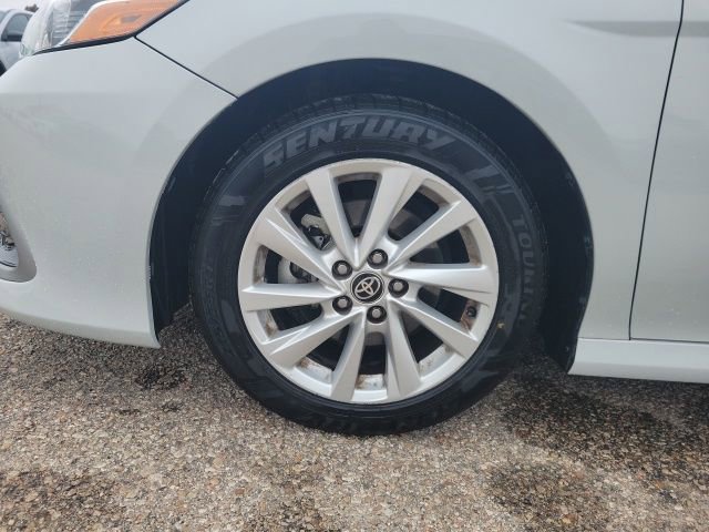 Used 2023 Toyota Camry LE w/ Convenience Package image 26