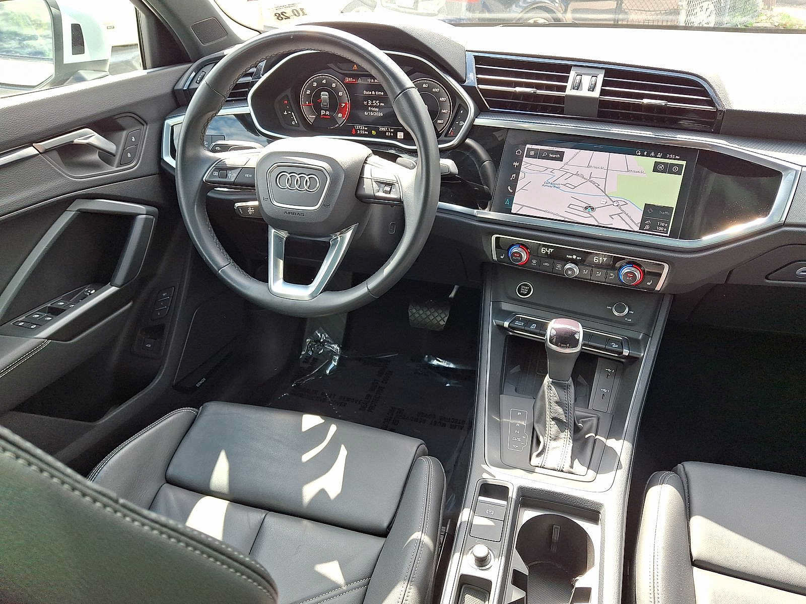 Used 2024 Audi Q3 2.0T Premium Plus w/ Premium Plus Package AWD/4WD image 15