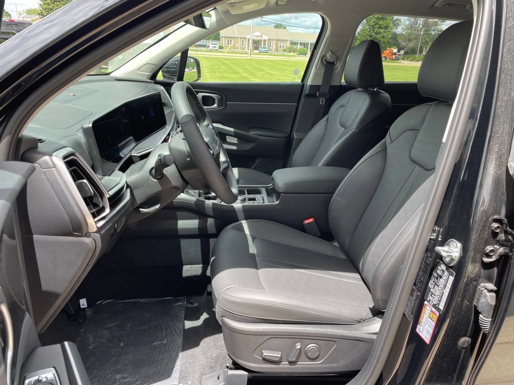 New 2026 Kia Sorento EX AWD/4WD image 8