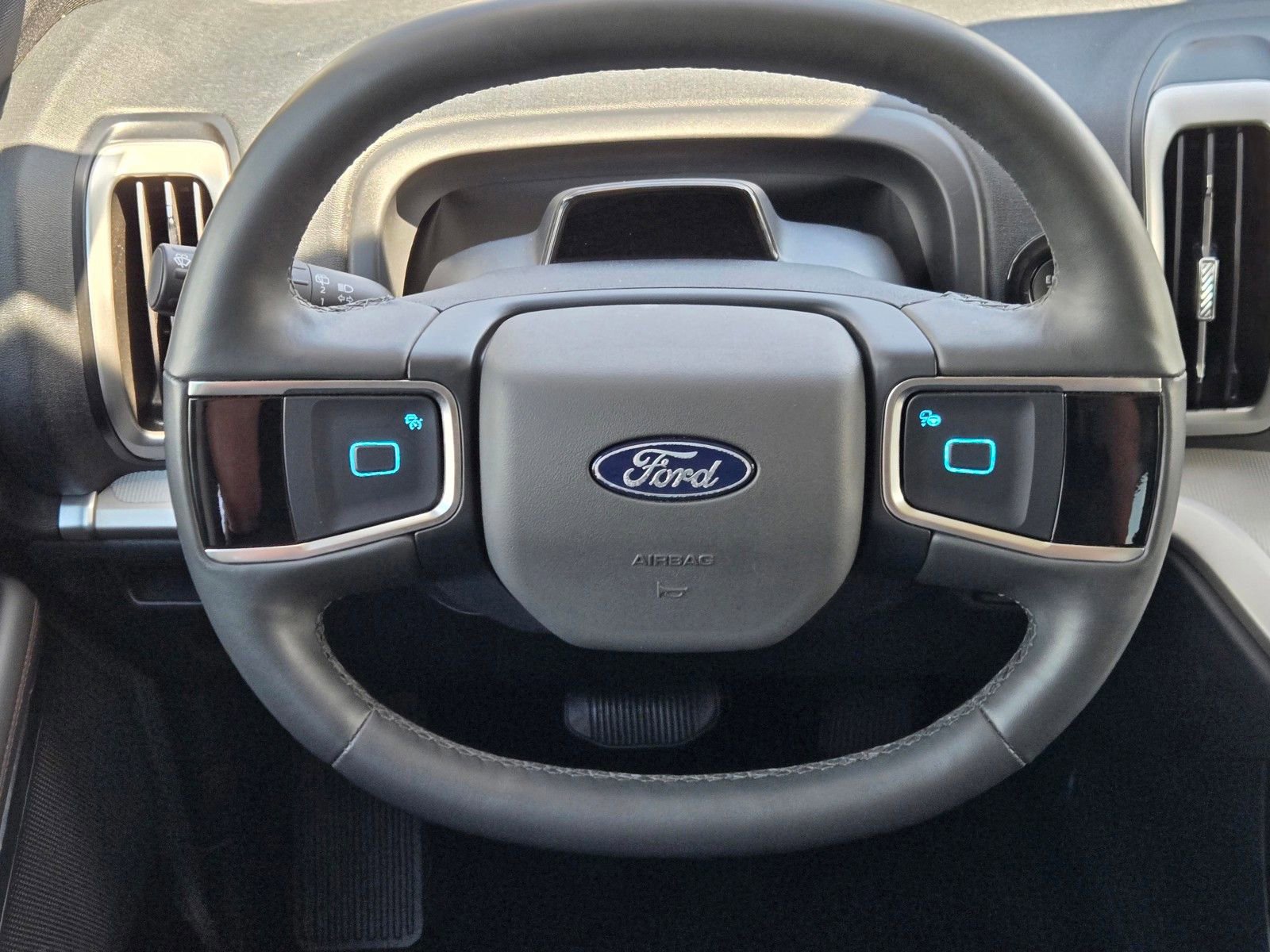 Certified 2025 Ford Expedition Active RWD image 16