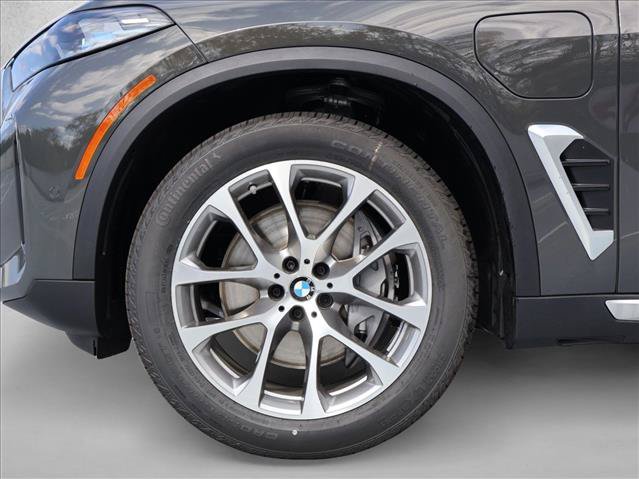 Used 2026 BMW X5 xDrive50e AWD/4WD image 10