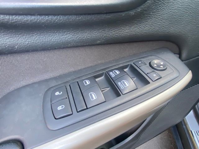 Used 2017 Jeep Cherokee Latitude w/ Comfort & Sound Group image 19