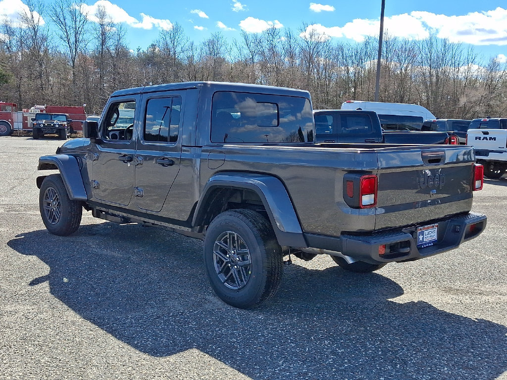 New 2026 Jeep Gladiator Sport AWD/4WD image 6