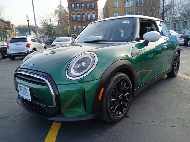 Used 2024 MINI Cooper 2-Door Hardtop image 6