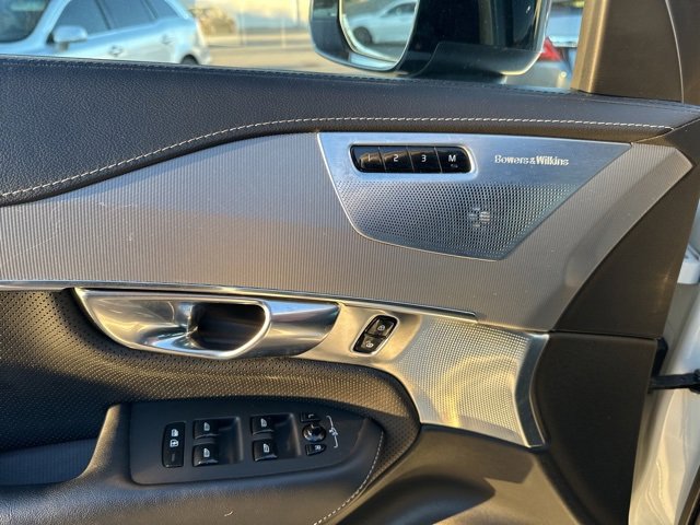 Used 2021 Volvo XC90 T8 R-Design w/ Advanced Package image 11