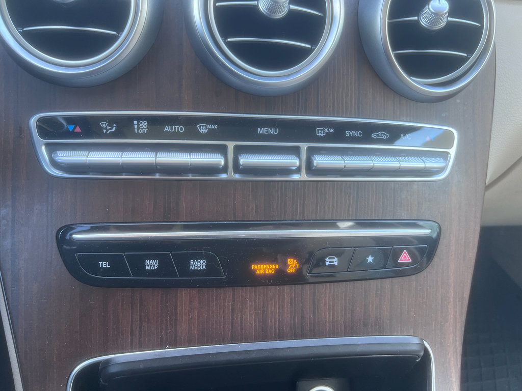 Used 2021 Mercedes-Benz GLC 300 300 4MATIC image 11