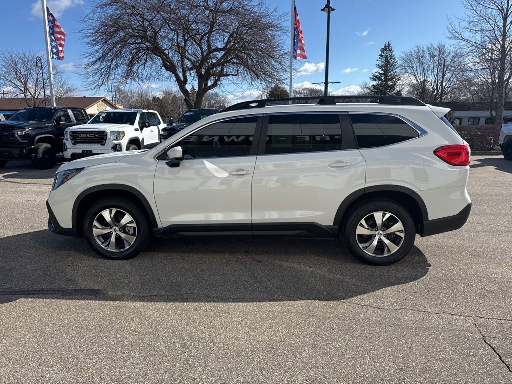 Used 2024 Subaru Ascent Premium w/ Convenience Package image 8