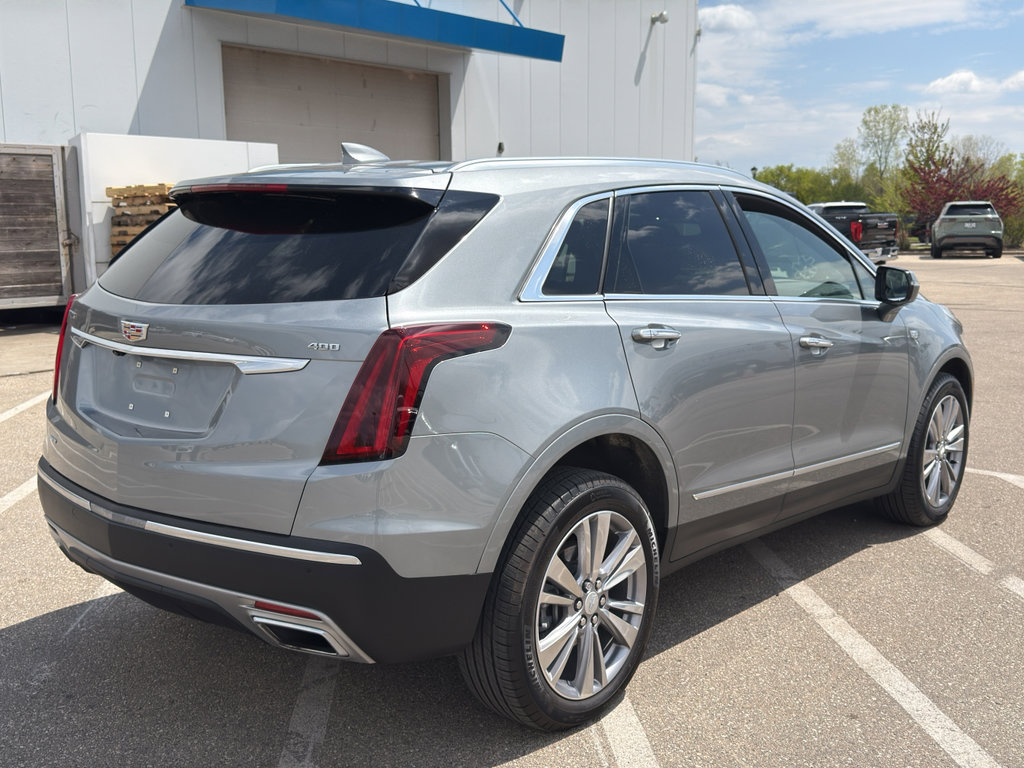 Used 2024 Cadillac XT5 Premium Luxury w/ LPO, Floor Liner Package AWD/4WD image 5