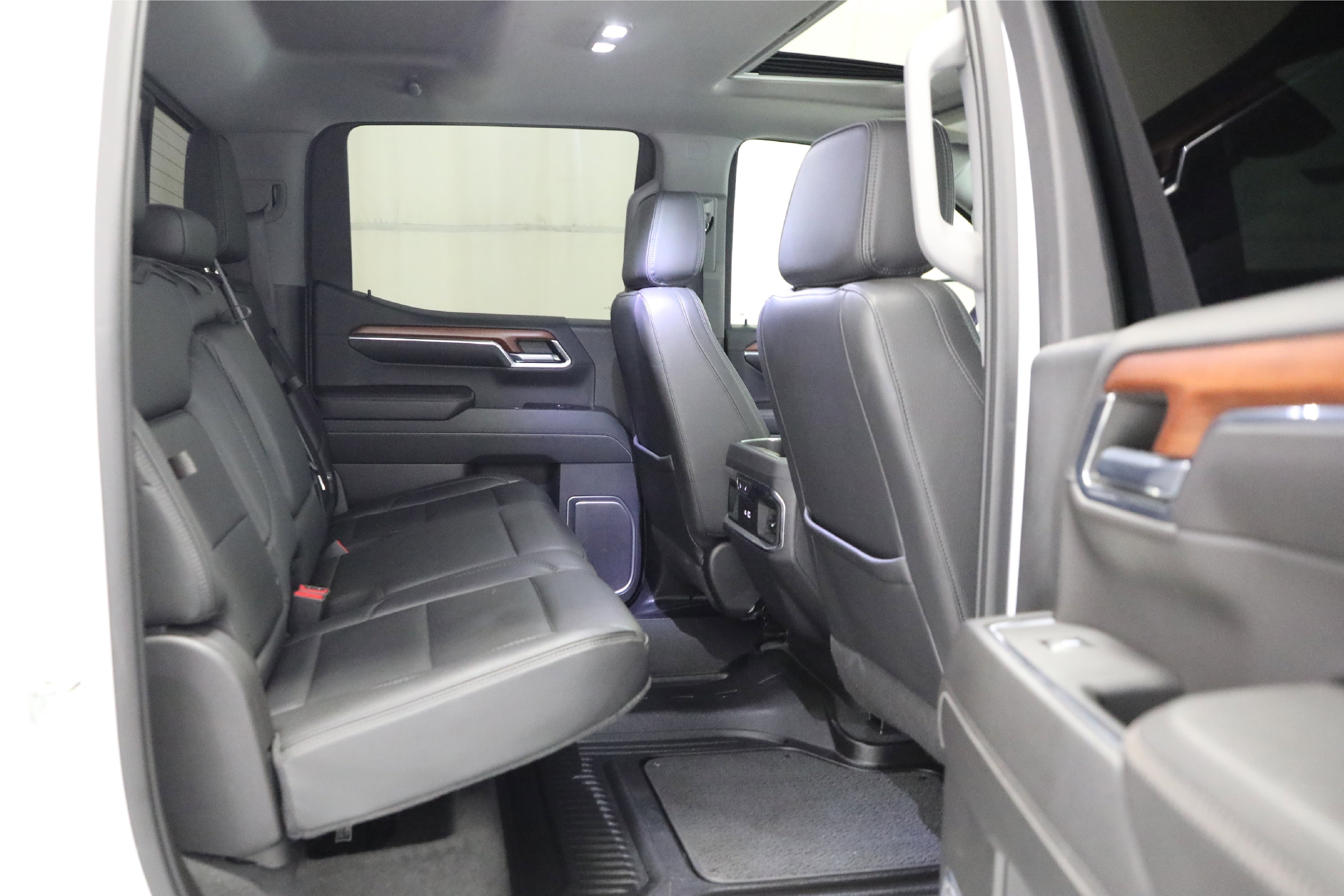 Used 2023 GMC Sierra 1500 Denali w/ Denali Reserve Package image 15