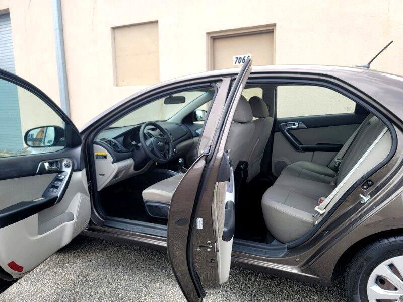 Used 2013 Kia Forte EX w/ Fuel Economy Pkg image 13