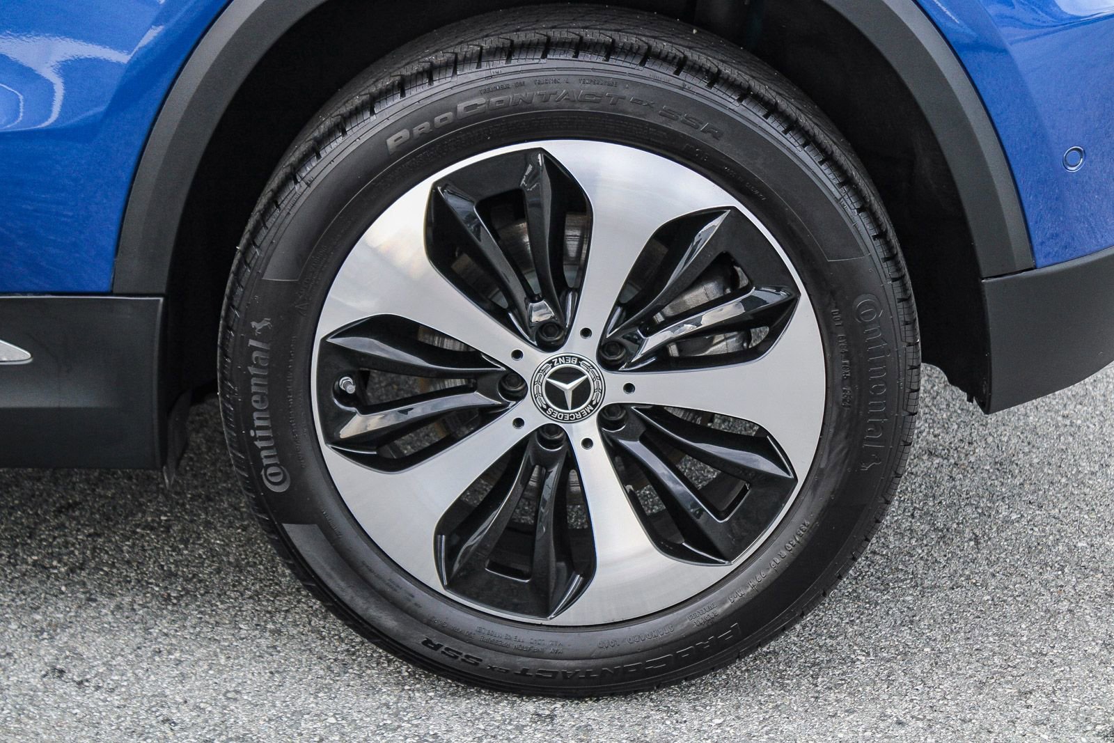 Used 2025 Mercedes-Benz GLA 250 4MATIC image 11