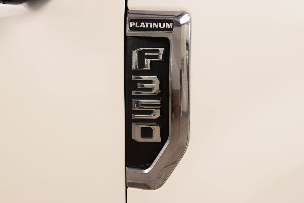 Used 2022 Ford F350 Platinum image 13