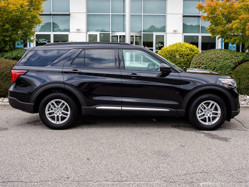 Used 2025 Ford Explorer Active