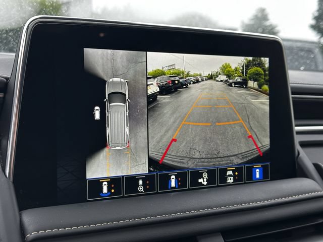 Used 2023 GMC Yukon SLT w/ SLT Premium Package AWD/4WD image 22